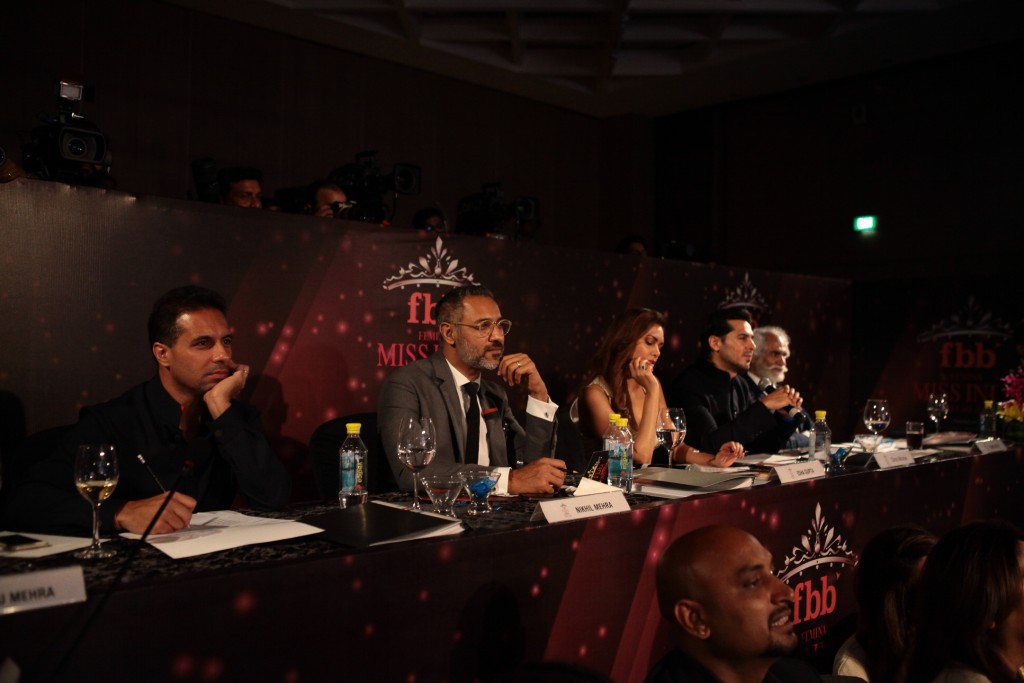 Judges from left - Shantanu & Nikhil, Esha Gupta, Dino Morea, Sunil Sethi