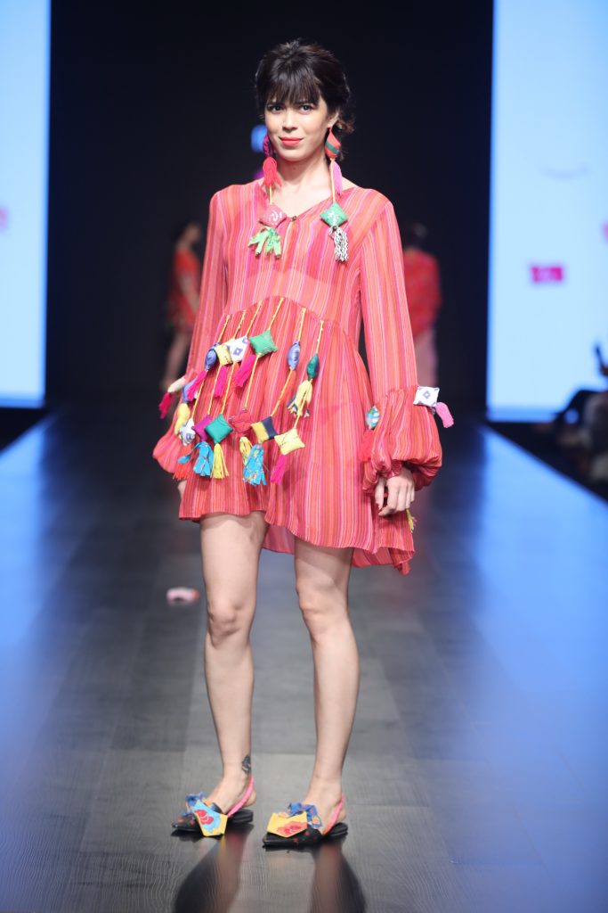 Anupama Dayal presents autum winter collection at FDCI AIFW AW 2018 (12)