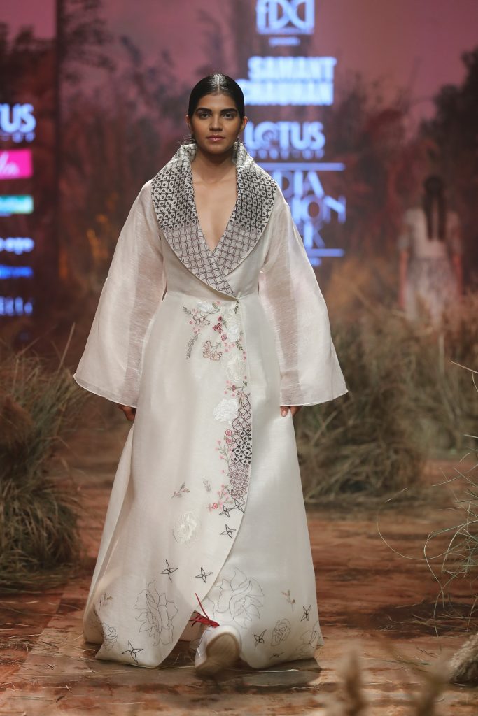 Collection by Samant Chauhan @ FDCI LMIFW AW 19 (9)