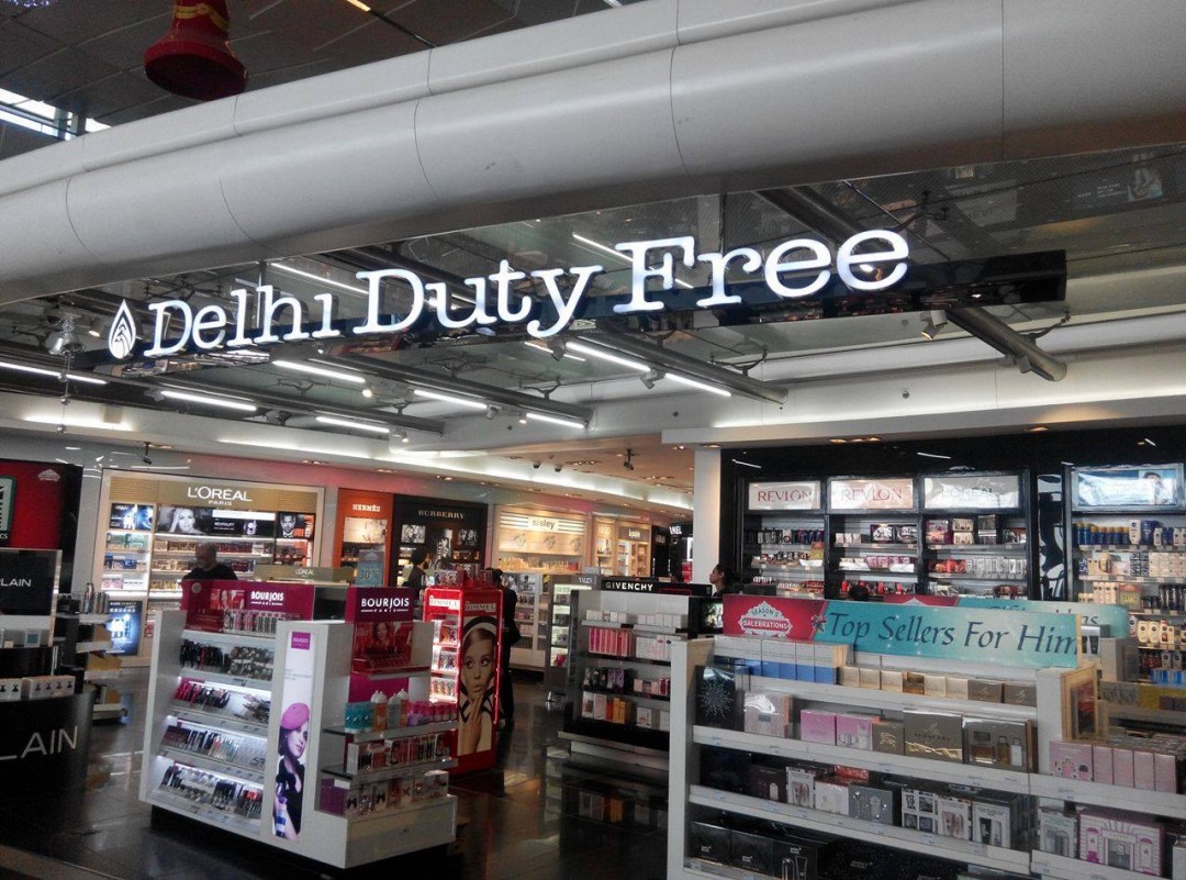 A Day At Delhi Duty Free Delhi Duty Free India S Largest Duty Free Retail Space With Over 1000 Brands 43000 Products